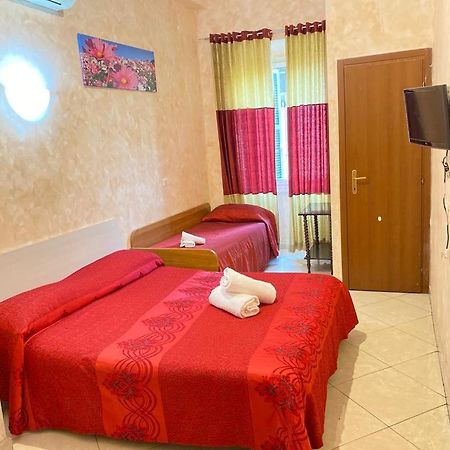 Roma Guest House Bagian luar foto