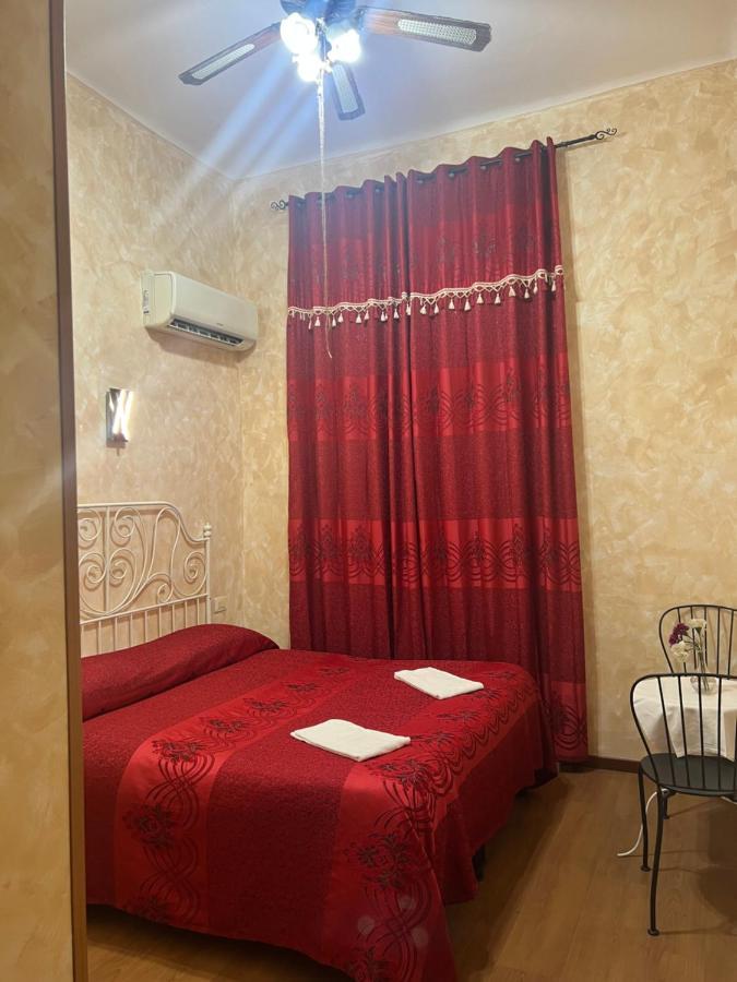 Roma Guest House Bagian luar foto