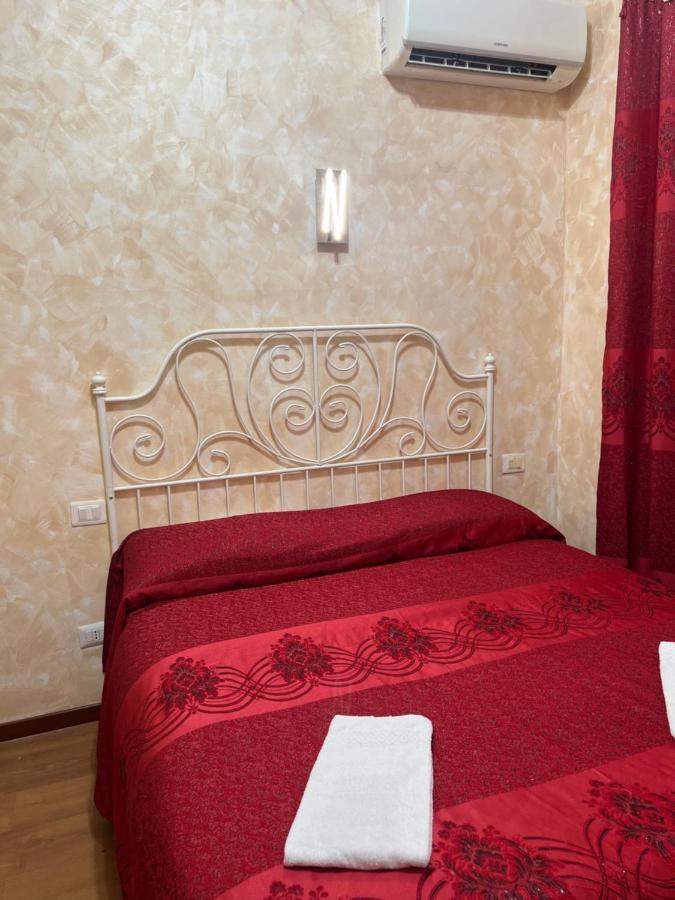 Roma Guest House Bagian luar foto