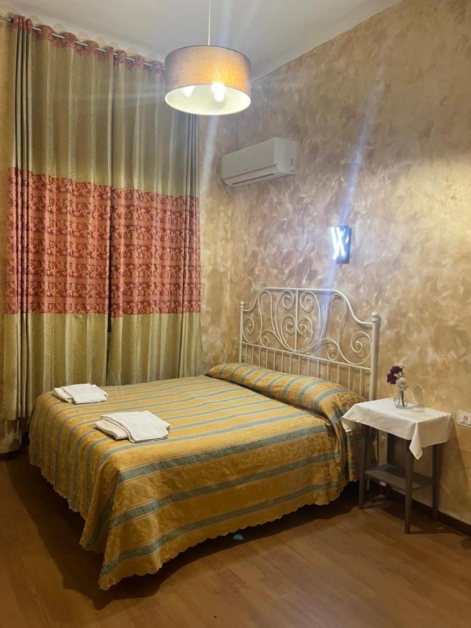 Roma Guest House Bagian luar foto